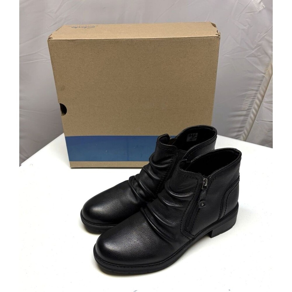 Clarks Hearth Dove Black Leather Women’s Ankle Bootie Size 11 M New in Box